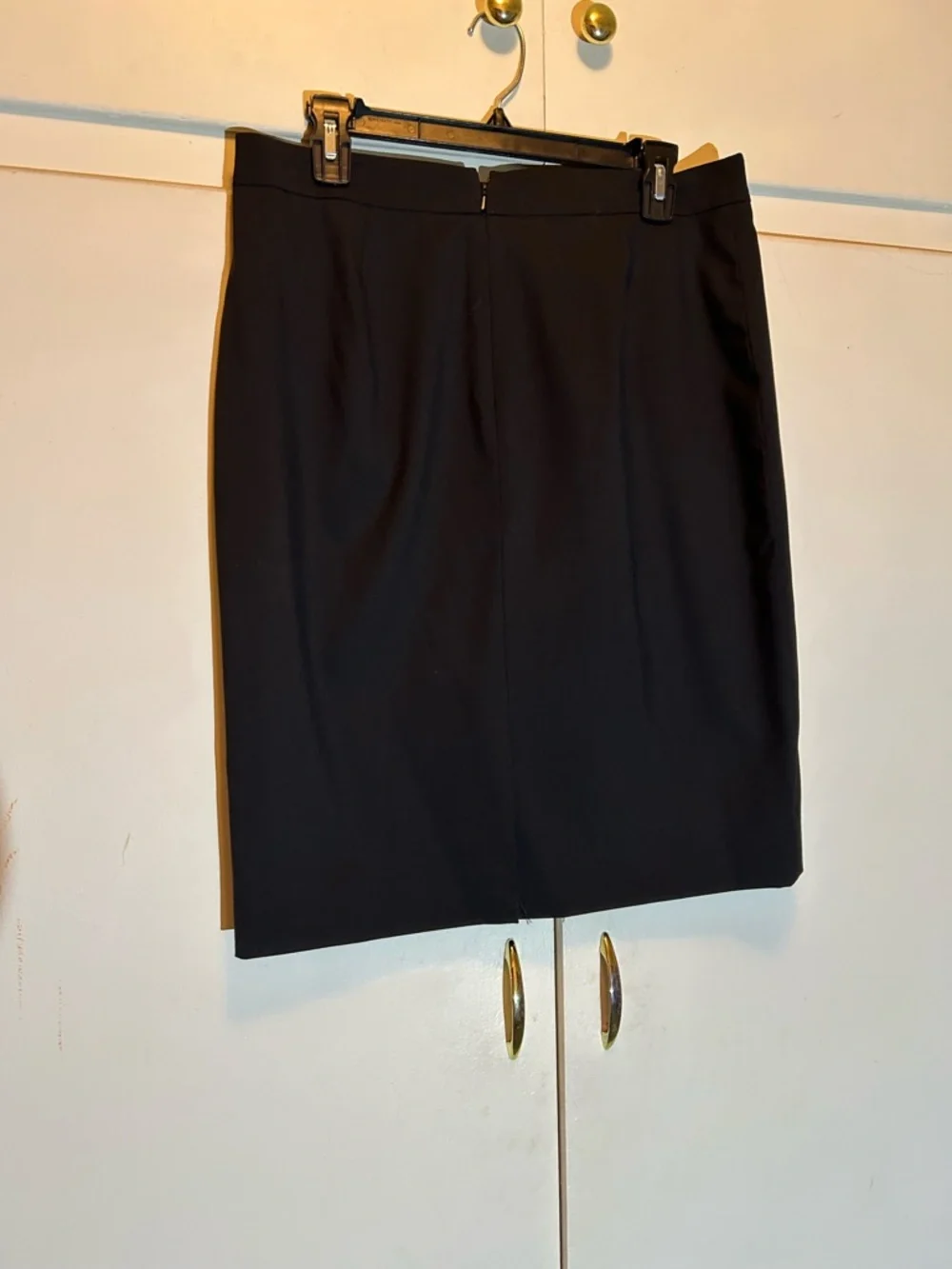 41 Hawthorn Black Pencil Skirt - Straight Silhouette
